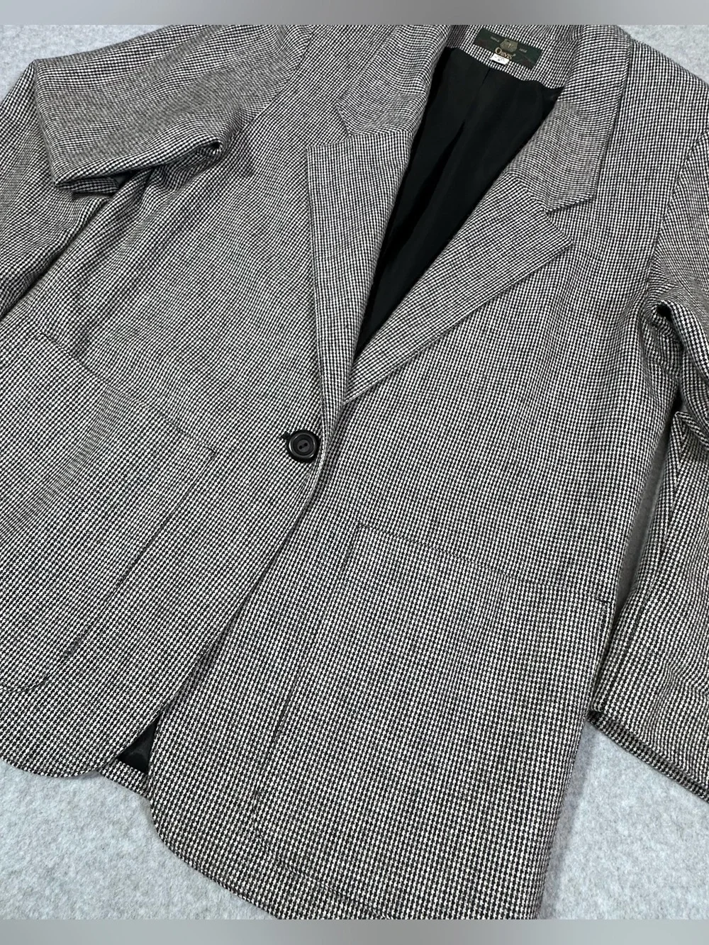 Vintage Orvis Women’s Black & White Micro Houndstooth Tweed Blazer